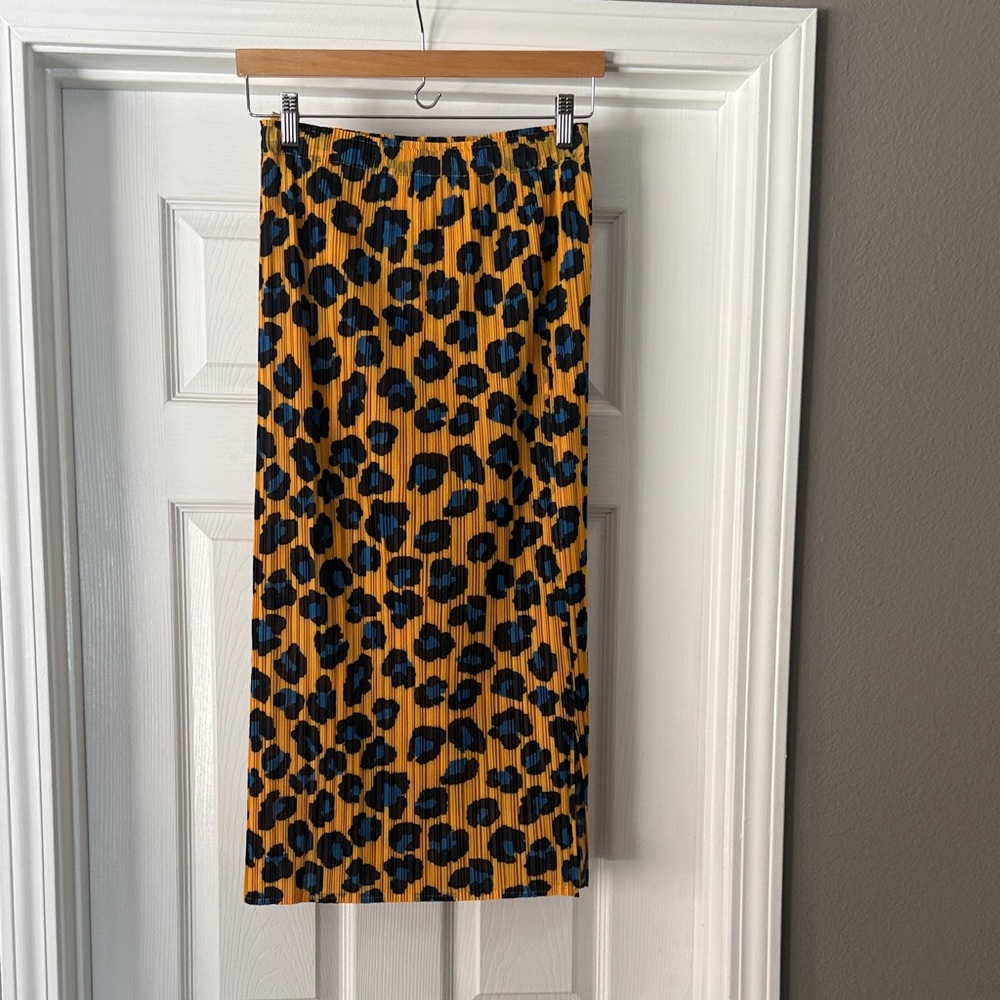 Kate Hewko Leopard Print Pleated Skirt